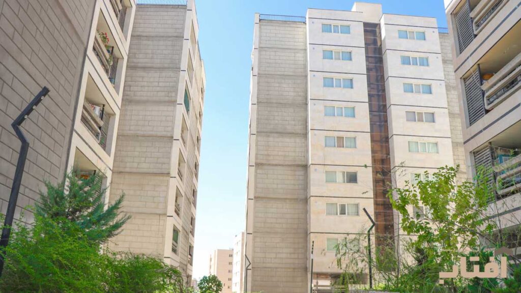 خرید ملک در شهر صدرا